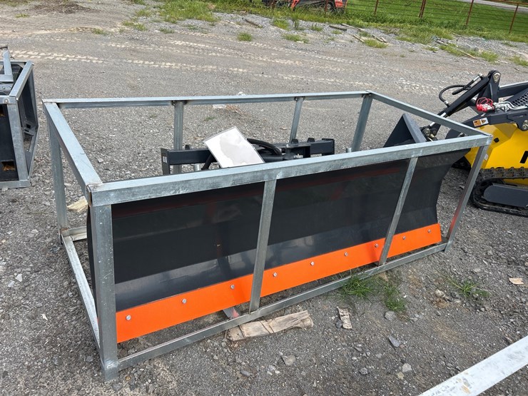 #16-•-84”-hydraulic-skid-steer-blade-image-1