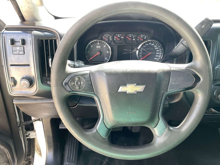 2017-chevrolet-silverado-3500-image-12
