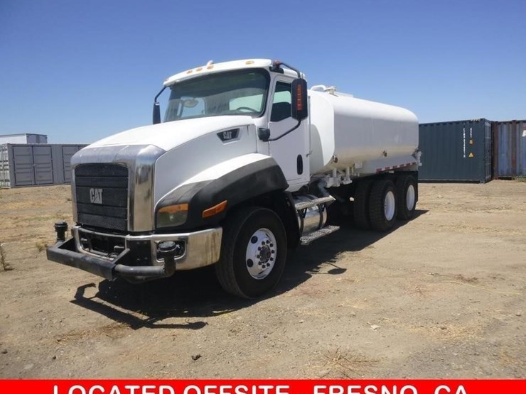 2013-international-ct660-t/a-water-truck-image-1
