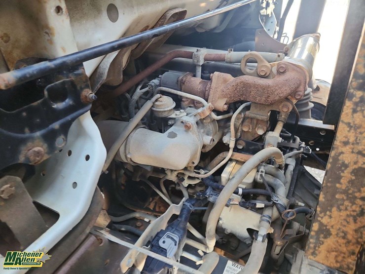 2005-gmc-w5500-image-25