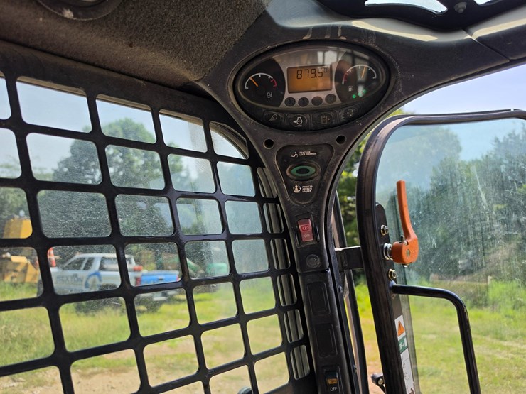 2020-bobcat-t770-image-17