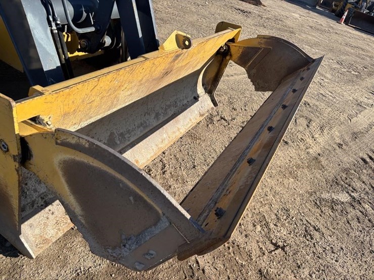 2020-john-deere-2020-image-13