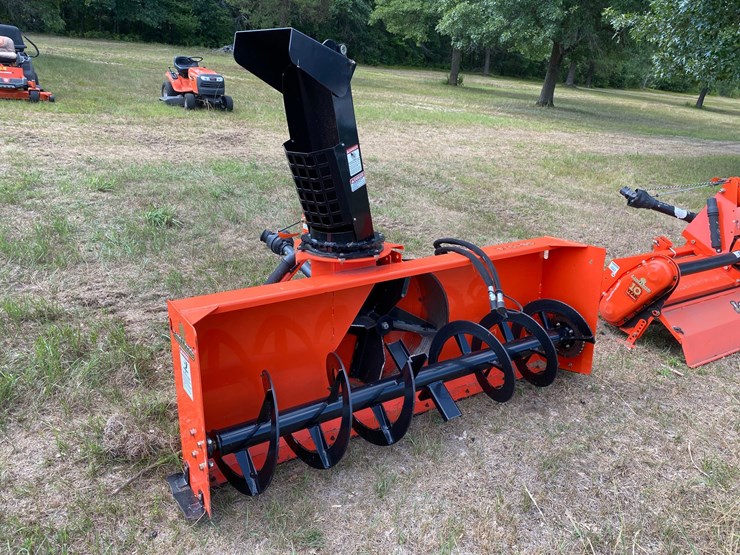 #7954-•-land-pride-sb1574-3-point-snow-blower-attachment-image-2