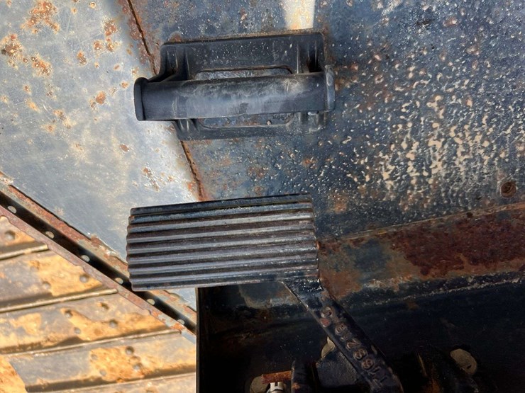 2007-deere-650j-lgp-image-43