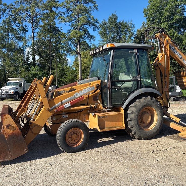 2005 CASE 580