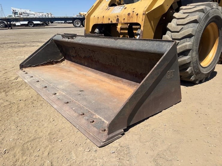 2019-caterpillar-272d2-image-10