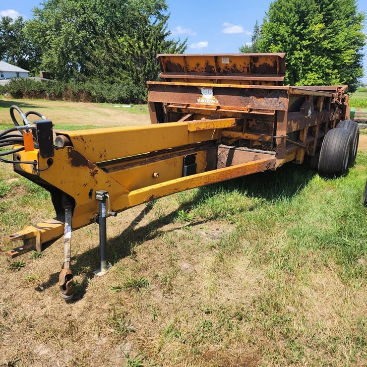 KUHN KNIGHT 2044