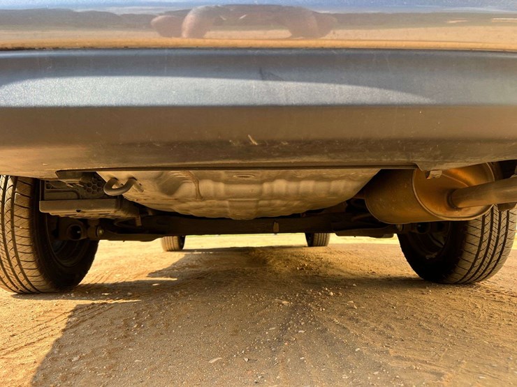 2019-nissan-versa-(99,073-miles)-image-8