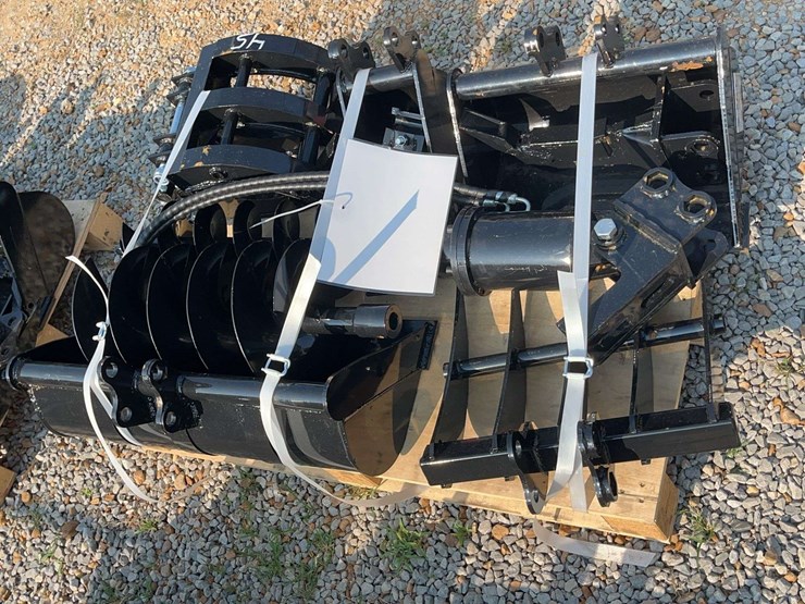 (9)-agt-mini-excavator-attachments-image-2