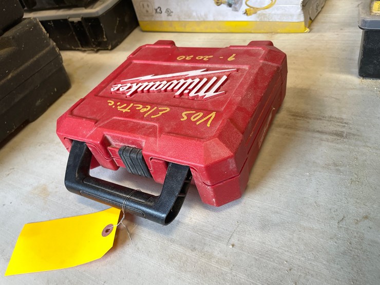 #10134-•-milwaukee-hole-saw-bit-set-in-case-image-4