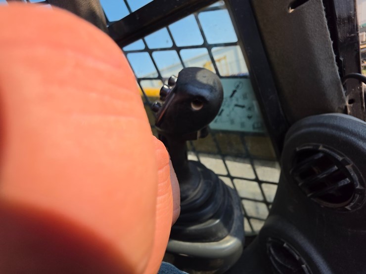 2016-caterpillar-289d-image-29
