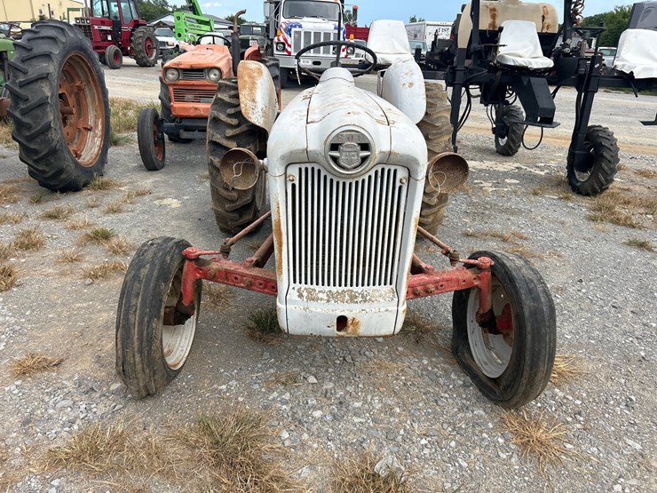 ford-600-image-2