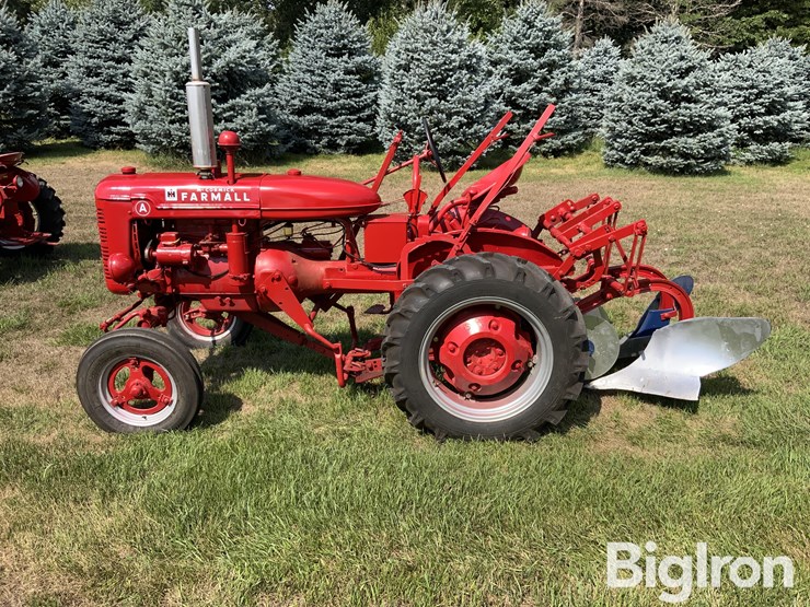 mccormick-farmall-a-2wd-tractor-w/plow-no.-87-image-8