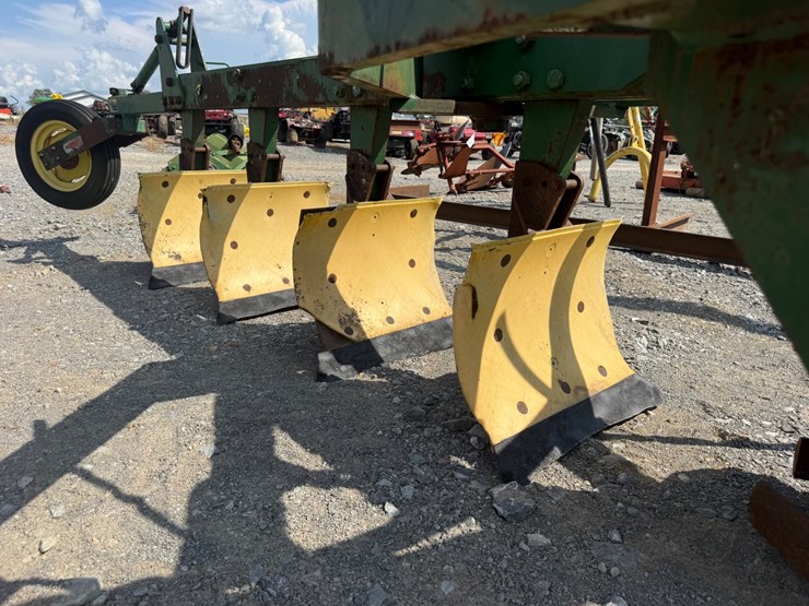 john-deere-5-image-4