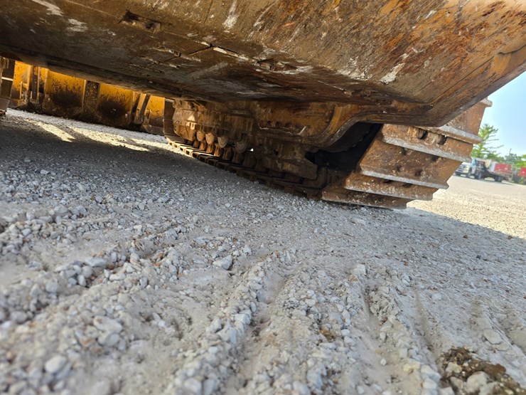 caterpillar-953d-image-59