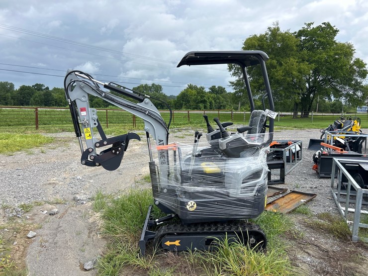 #28-•-2026-ats-me18-mini-excavator-image-1
