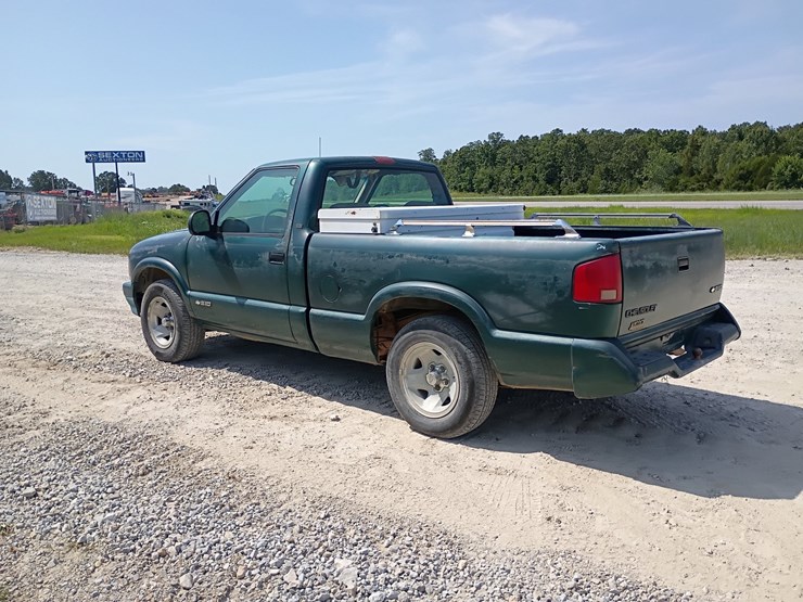 1996-chevrolet-s10-image-4