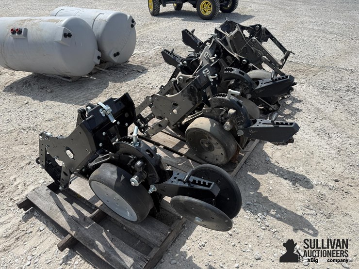 kinze-4000-series-row-units-(bid-per-unit)-image-3