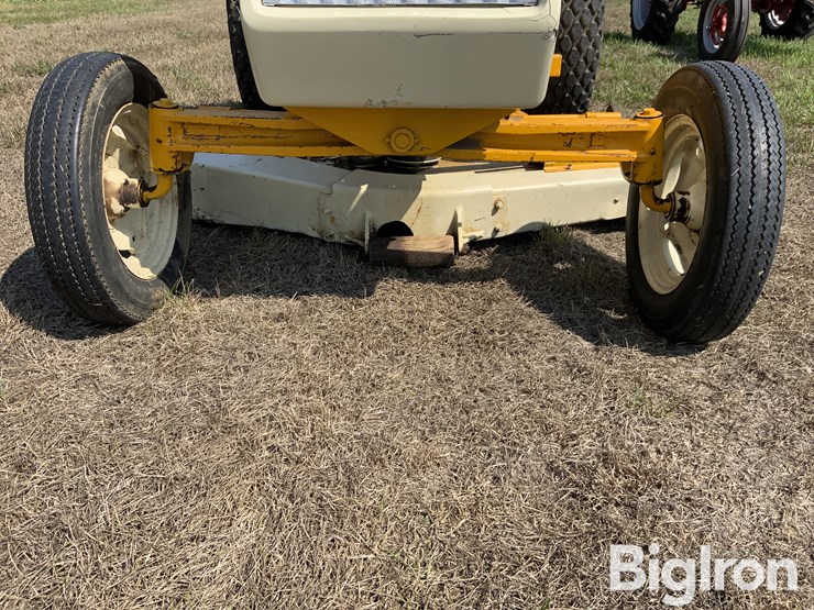 international-cub-lo-boy-image-16