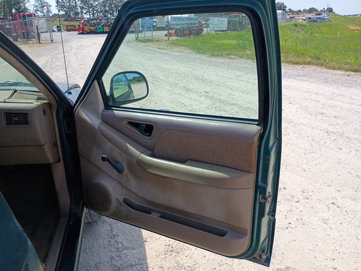 1996-chevrolet-s10-image-32