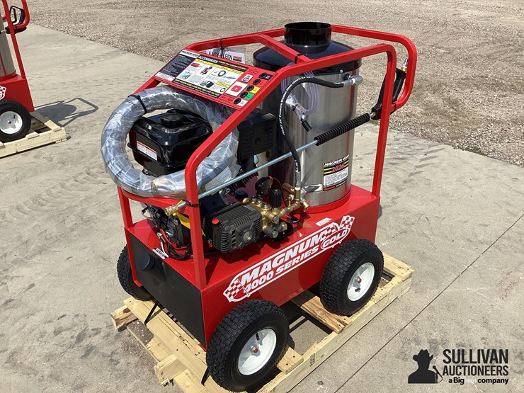 2026-magnum-4000-series-hot-water-pressure-washer-image-1