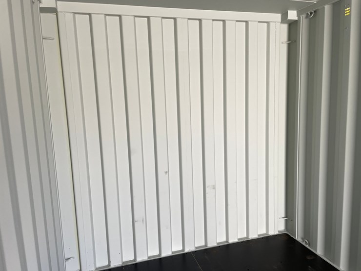 #405-•-20'-shipping-container-image-16