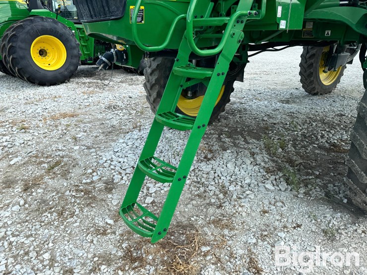 2020-john-deere-r4038-image-10