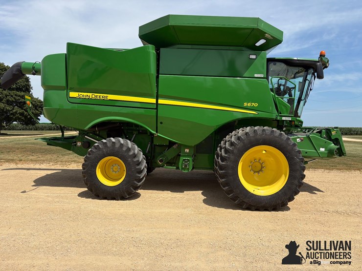 2014-john-deere-s670-image-4