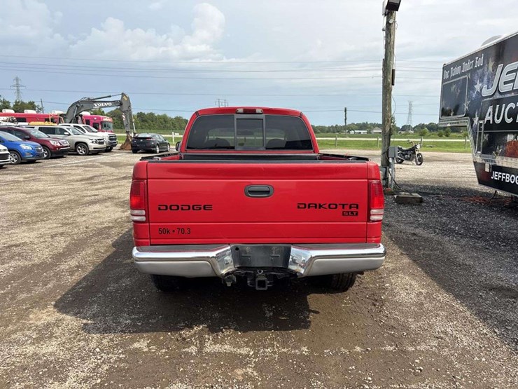 2004-dodge-dakota-slt-image-3