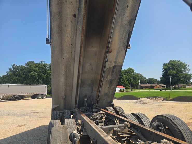 2019-kenworth-t880-image-34