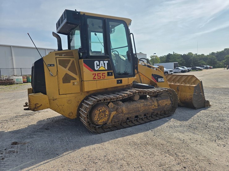 caterpillar-953d-image-17
