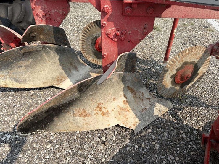 massey-ferguson-82-image-6