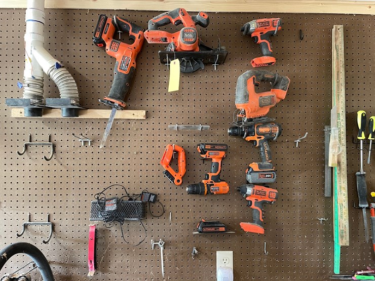 #10141-•-(7)-black-and-decker-cordless-power-tools-image-1