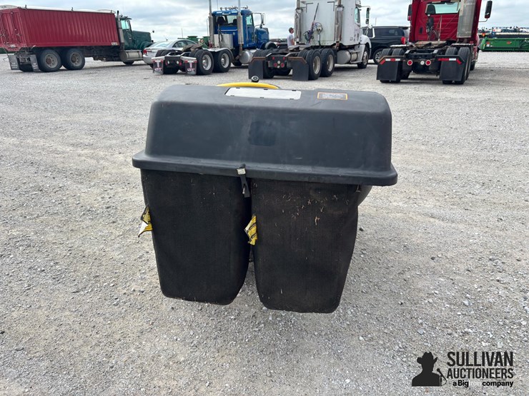 john-deere-d130-image-6
