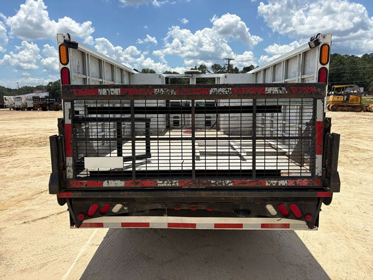 2021-chevrolet-3500hd-image-6