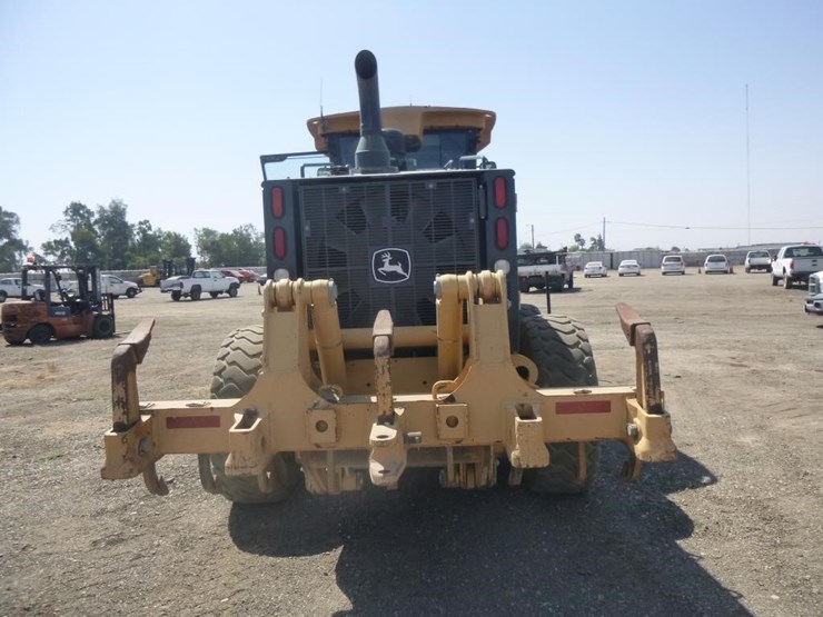 2012-deere-672gp-image-33