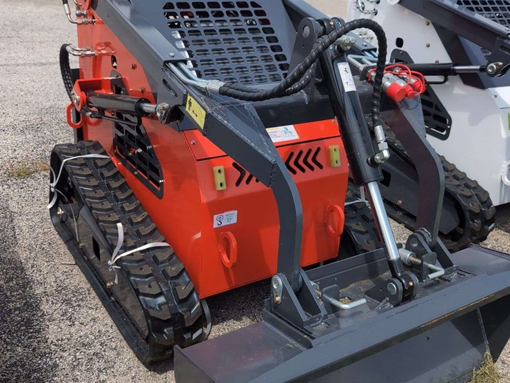 zjg-mini-skid-steer-loader-zj-380-(red)---15hp-image-1