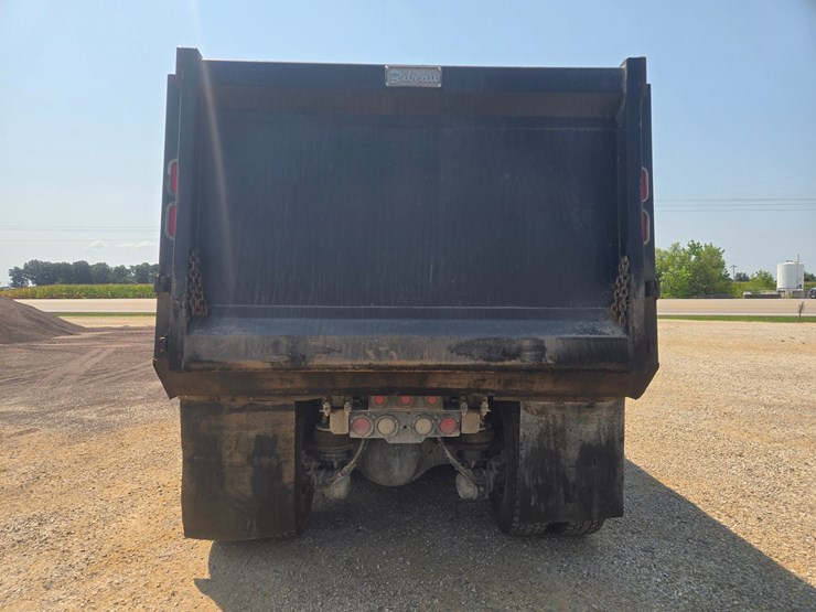 2019-kenworth-t880-image-14