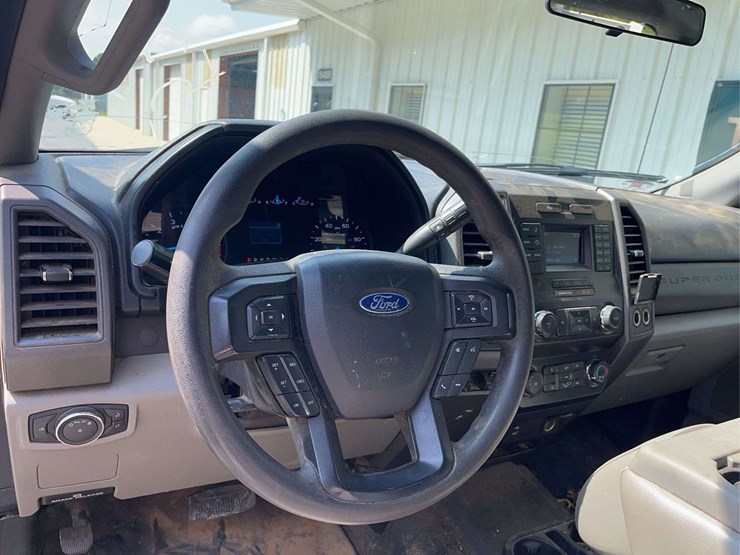 2019-ford-f350-image-28