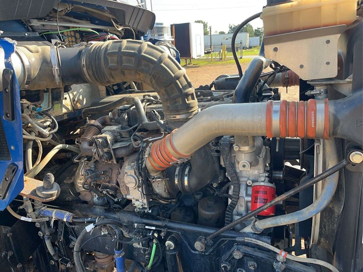 2015-kenworth-w9-series-tractor-truck-image-42
