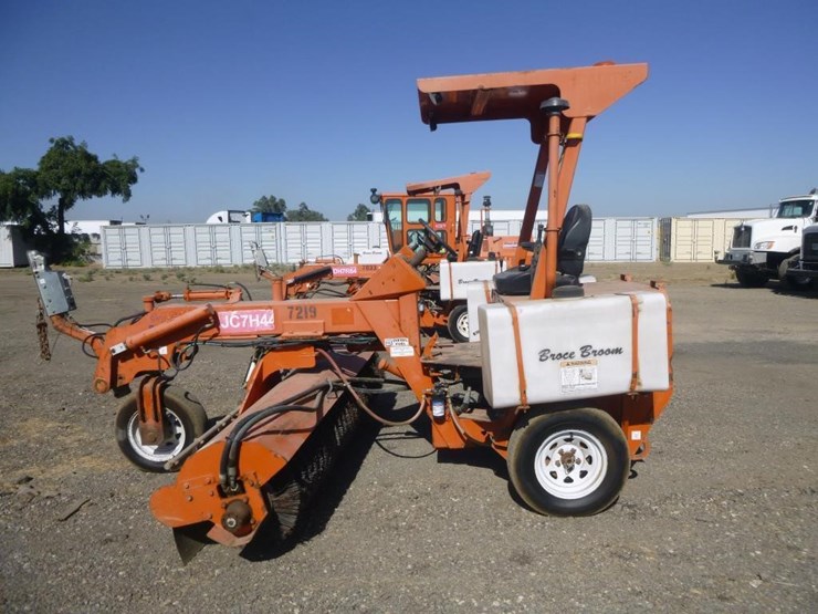 2014-broce-bb250b-image-6