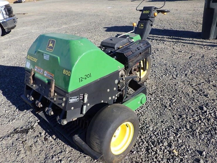 john-deere-800-image-1