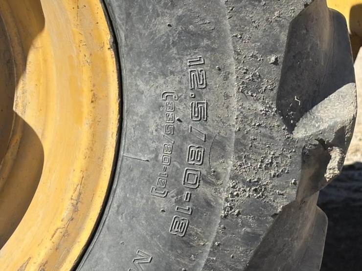 2007-deere-410j-image-30