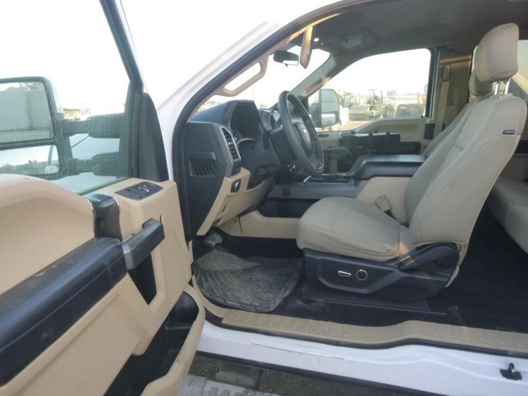 2019-ford-f250-image-8