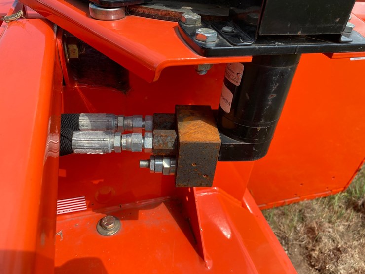#7954-•-land-pride-sb1574-3-point-snow-blower-attachment-image-15