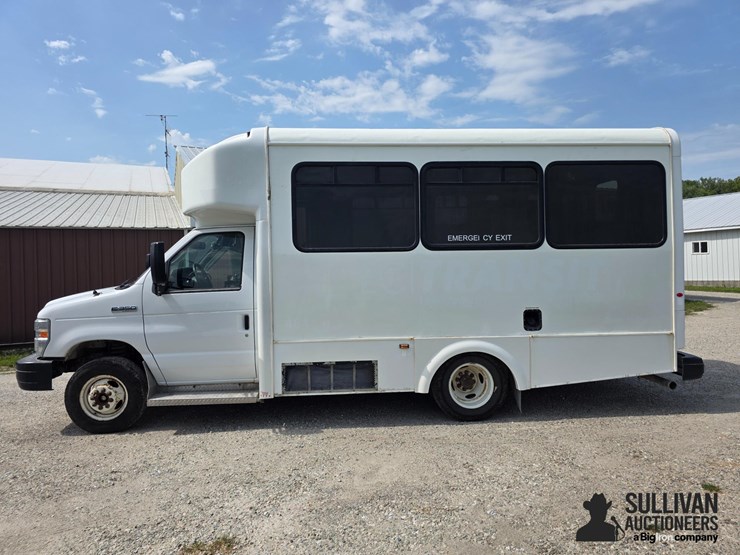 2014-ford-f350-image-8