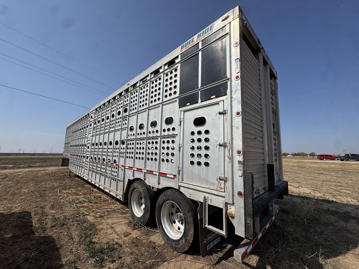 2012-eby-bull-ride-image-17