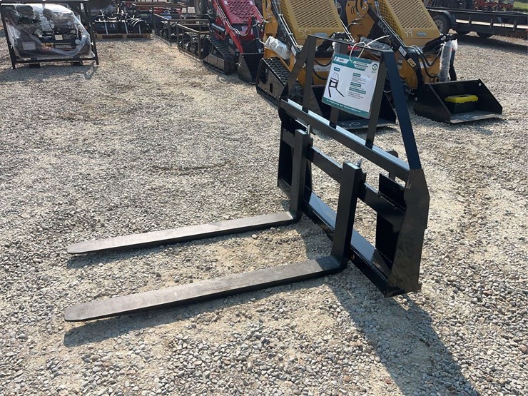 mower-king-skid-steer-forks-48-inch-image-4