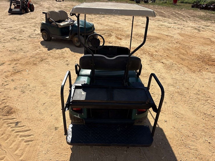 ez-go-2-seater-gas-golf-cart-image-6