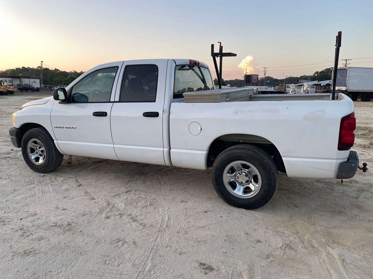 2007-dodge-ram-1500-image-2